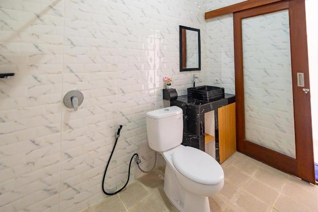 Bagas Bagus Guesthouse Чангу Экстерьер фото